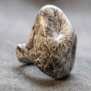 Sculpted Abstract Grey Ring. Size 6,5.